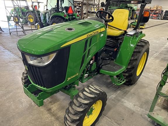 Image of John Deere 3046R Primary image