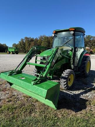 Image of John Deere 3046R Primary image