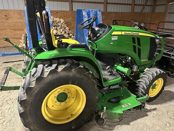 Image of John Deere 3046R Primary image