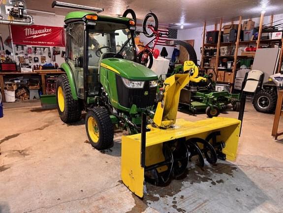 Image of John Deere 3046R equipment image 1