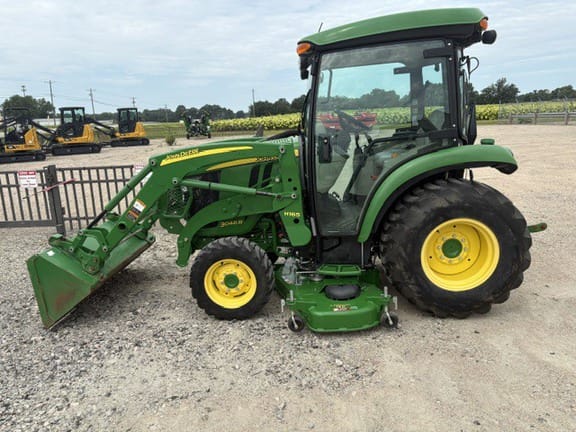 2017 John Deere 3046R Equipment Image0