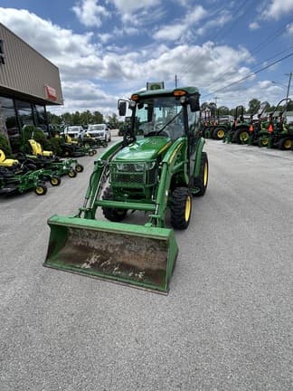Image of John Deere 3046R equipment image 2
