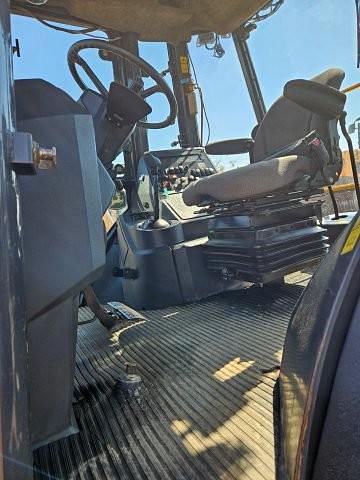 Image of John Deere 310K equipment image 4