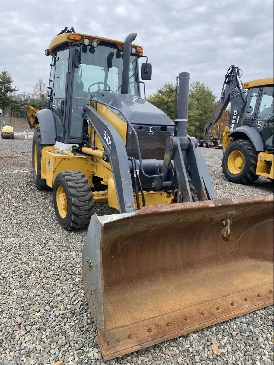 2017 John Deere 310L Equipment Image0