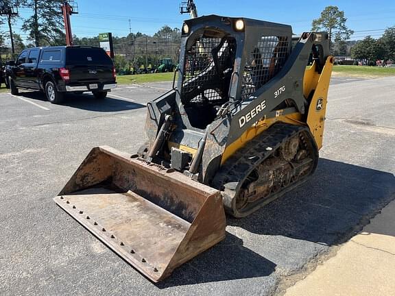 Image of John Deere 317G equipment image 4