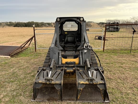 Image of John Deere 317G equipment image 3