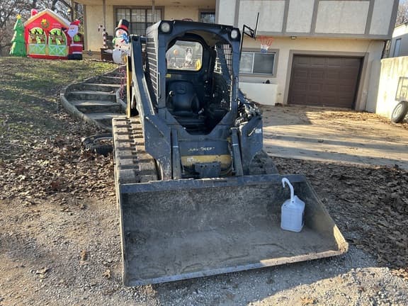 Image of John Deere 317G equipment image 3