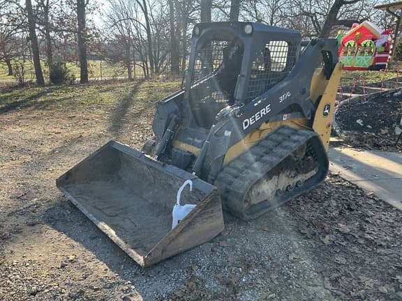 Image of John Deere 317G equipment image 2