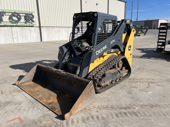 2017 John Deere 317G Equipment Image0