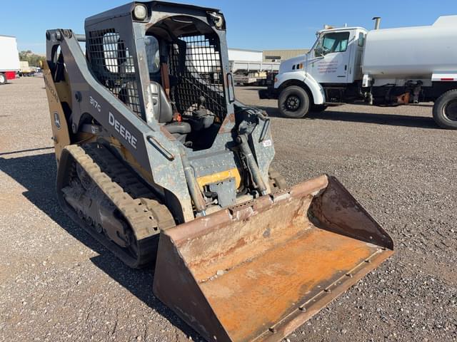 Image of John Deere 317G equipment image 3