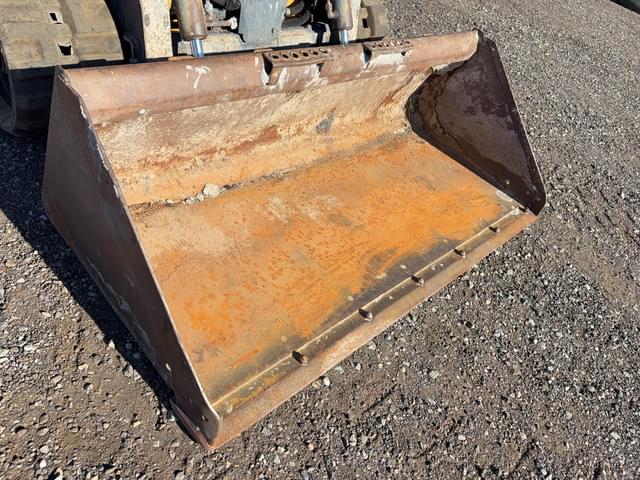 Image of John Deere 317G equipment image 4