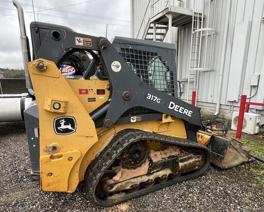 Image of John Deere 317G equipment image 2