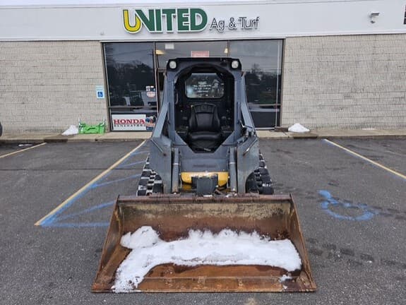 Image of John Deere 317G equipment image 4