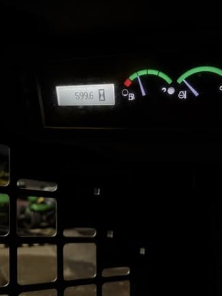 Image of John Deere 317G equipment image 4