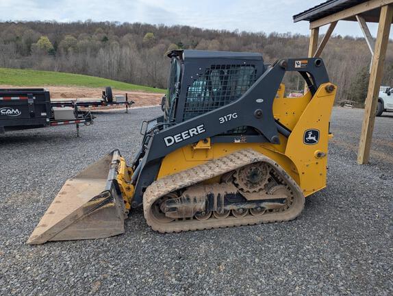 Image of John Deere 317G equipment image 1