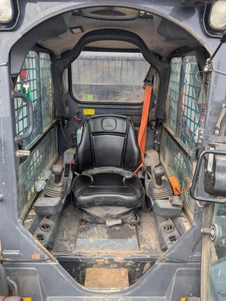 Image of John Deere 317G equipment image 2