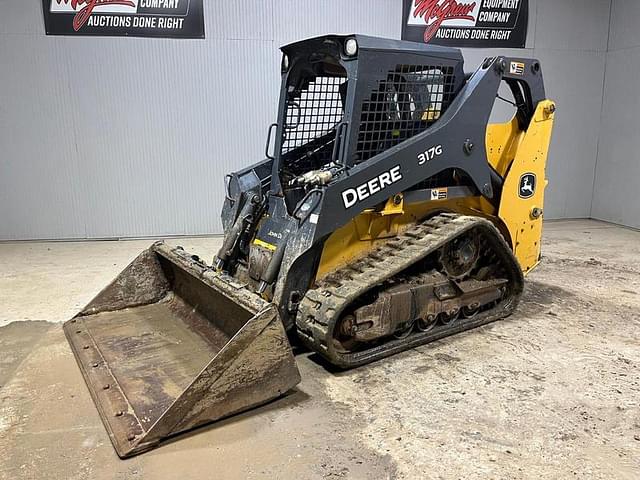 Image of John Deere 317G equipment image 1