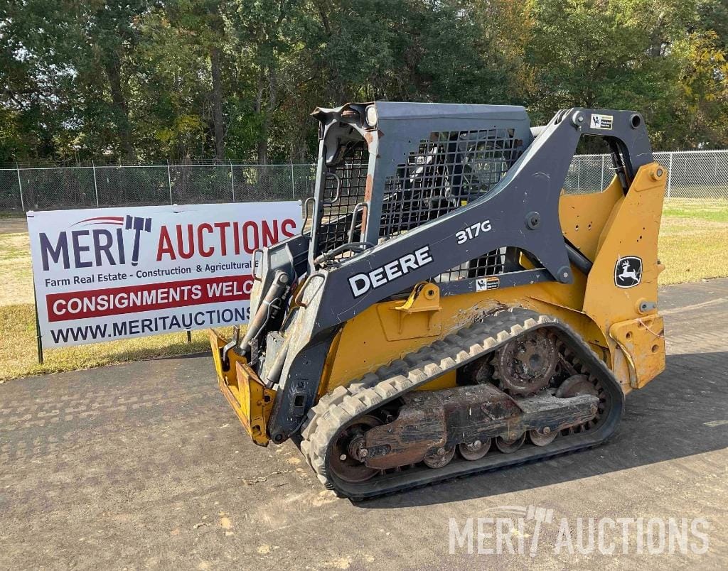 2017 John Deere 317G Equipment Image0