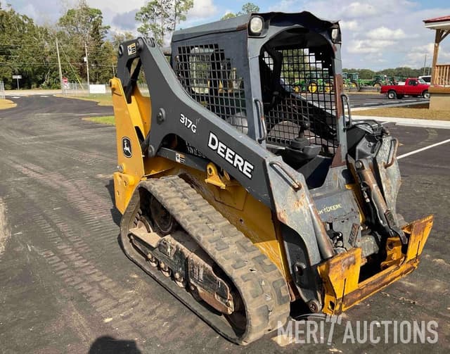 Image of John Deere 317G equipment image 2