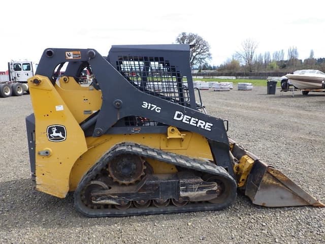 Image of John Deere 317G equipment image 3