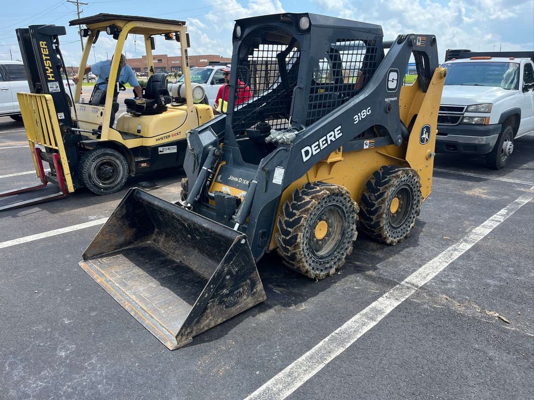 Image of John Deere 318G Primary image