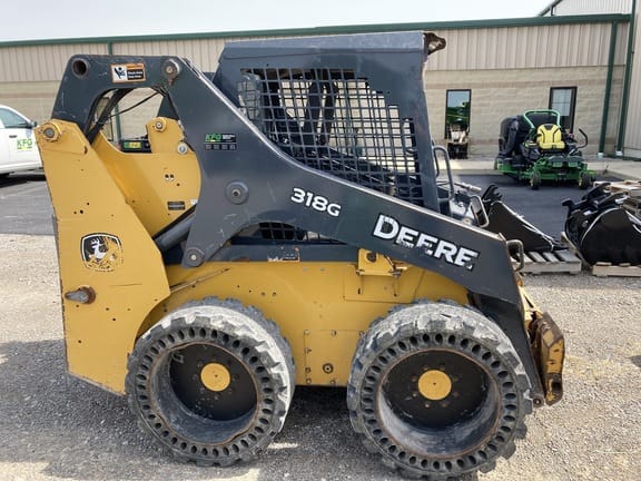 Main image John Deere 318G