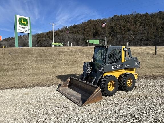 Image of John Deere 320E equipment image 1