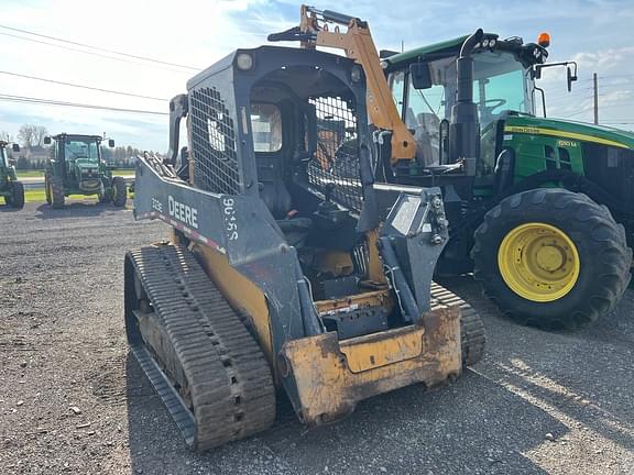 Image of John Deere 323E equipment image 3