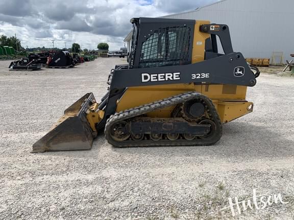 Image of John Deere 323E equipment image 3