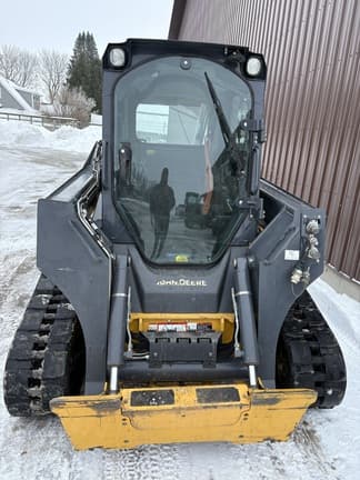 Image of John Deere 323E equipment image 2