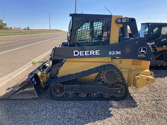 Image of John Deere 323E Primary image