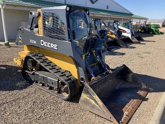 Image of John Deere 323E equipment image 3