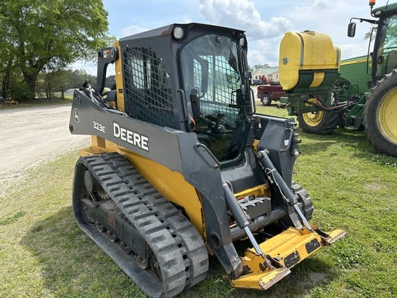 Main image John Deere 323E
