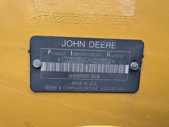 Image of John Deere 323E equipment image 2