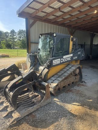 Image of John Deere 323E Primary image