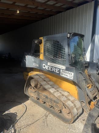 Image of John Deere 323E equipment image 3