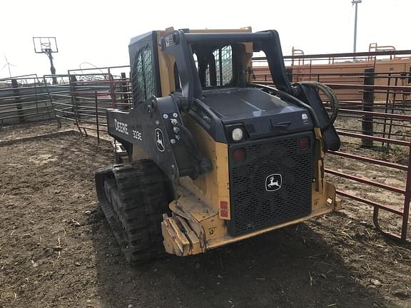 Image of John Deere 323E equipment image 2