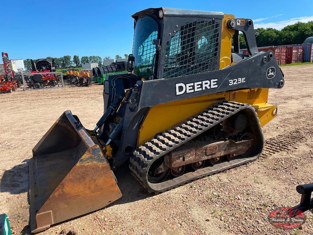Image of John Deere 323E Primary image
