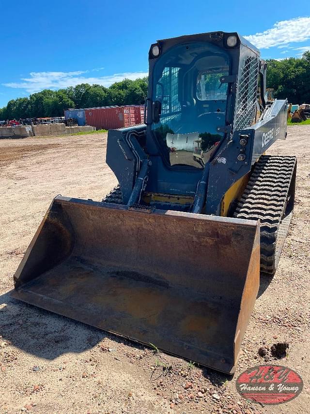 Image of John Deere 323E equipment image 1