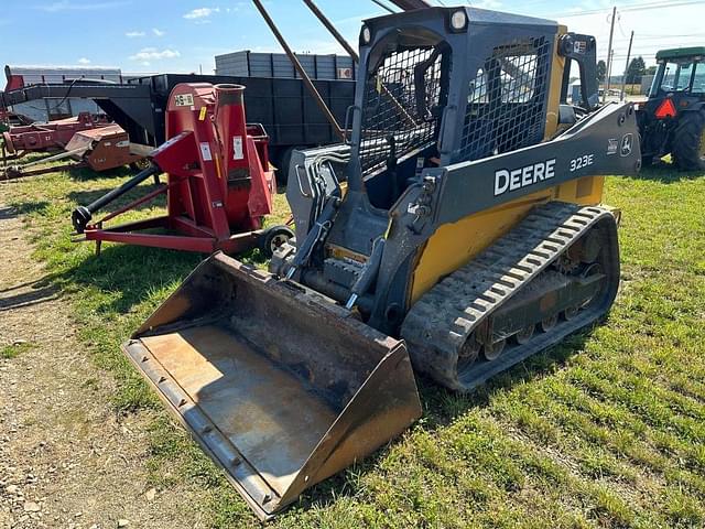 Image of John Deere 323E equipment image 1