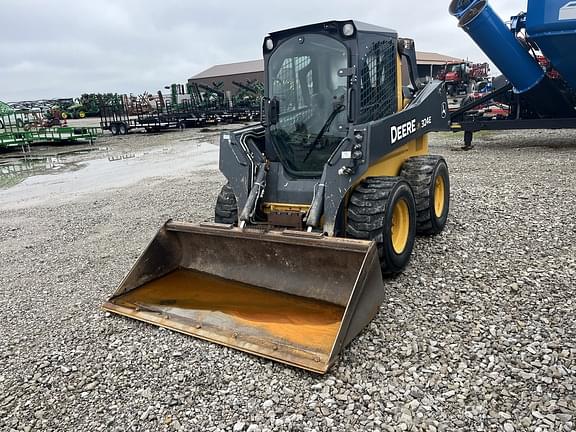 Image of John Deere 324E equipment image 2