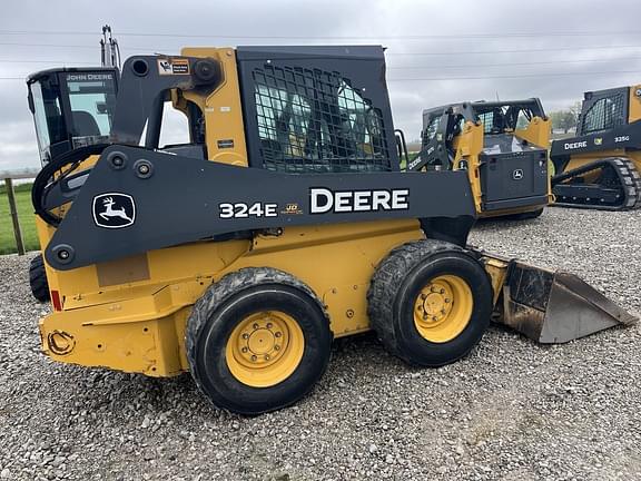 Image of John Deere 324E equipment image 1