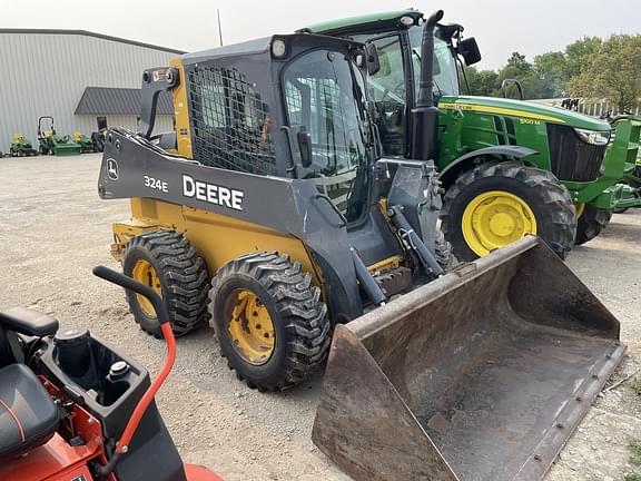 2017 John Deere 324E Equipment Image0