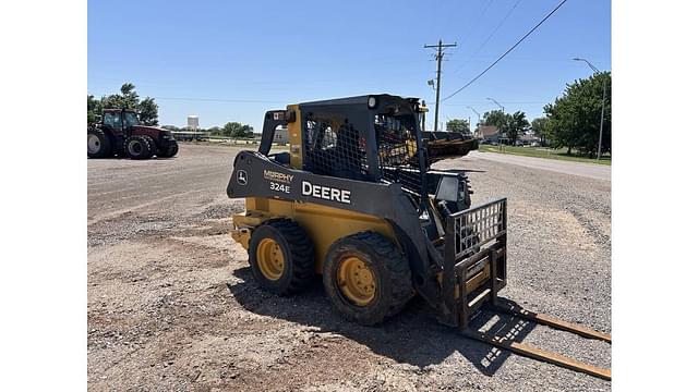 Image of John Deere 324E equipment image 1