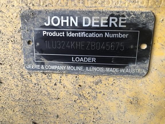 Image of John Deere 324K equipment image 4