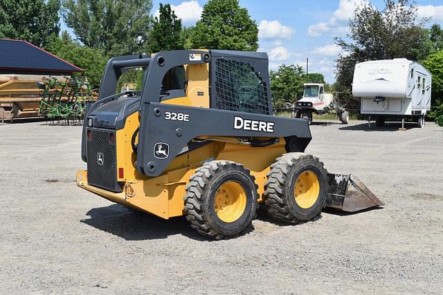 Image of John Deere 328E equipment image 4