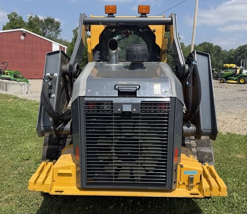 Image of John Deere 331G equipment image 4