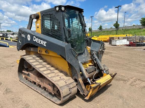 2017 John Deere 331G Equipment Image0