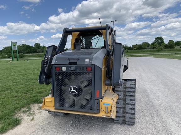 Image of John Deere 331G equipment image 4