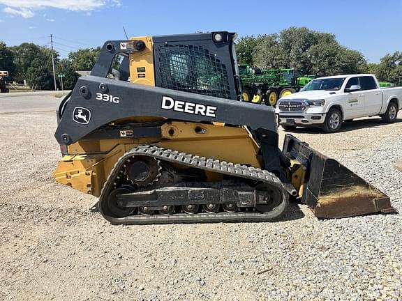 Image of John Deere 331G equipment image 4